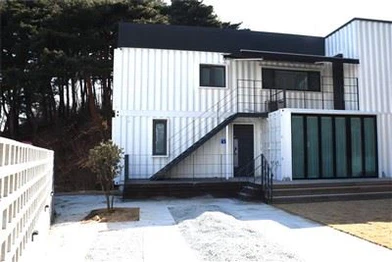 Kontajnerová rezidencia